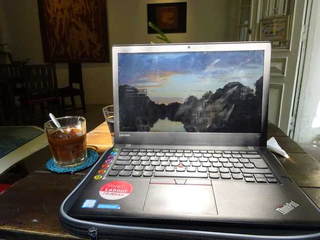 My screen is&nbsp;filthy!