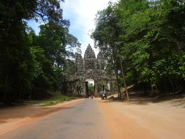 Gates to Angkor&nbsp;Thom
