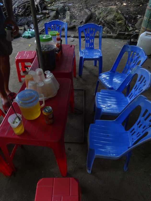 The Classic Vietnamese Roadside Eatery