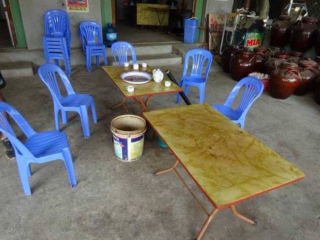 The Classic Vietnamese Roadside Eatery
