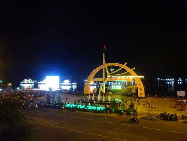 Complete with a stage and&nbsp;fountain